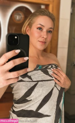 germanstepmom - Do you like my new nylons? 🥰😋