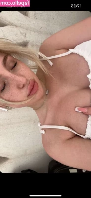 Sara Dodevska [ sara-dodevska ] - Just got to Las Vegas, getting the keys to my new place in an hour.