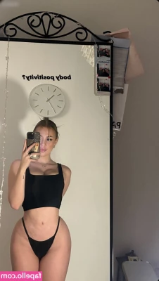 Sara Dodevska [ sara-dodevska ] - Do you like to see all that mass moving?