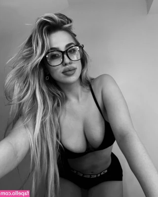 Sara Dodevska [ sara-dodevska ] - Time to get spooky