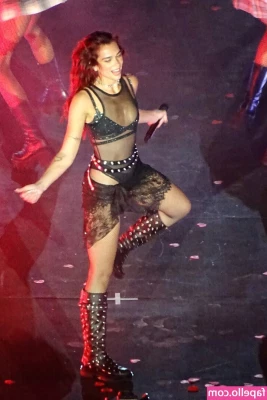 Dua Lipa [ dua-lipa ] - Just wanted to listen some music and relax but i end up masturbating !