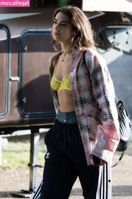 Dua Lipa [ dua-lipa ] - There s nothing quite like smelling and worshiping your Goddess feet