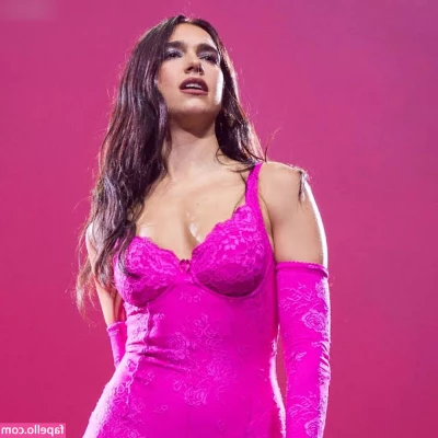Dua Lipa [ dua-lipa ] - Posting sex videos and tagging still not working  I hate it