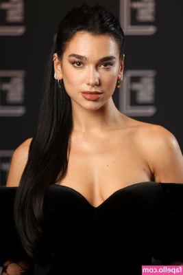Dua Lipa [ dua-lipa ] - For those who have asked I do have semi nudes upon request
