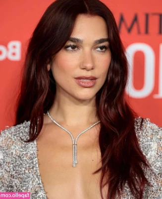 Dua Lipa [ dua-lipa ] - Double posting today because my pussy looks cute here
