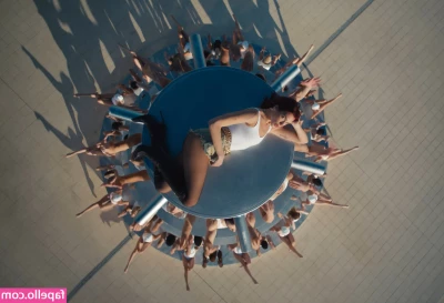 Dua Lipa [ dua-lipa ] - filmed some pump content  gt 3