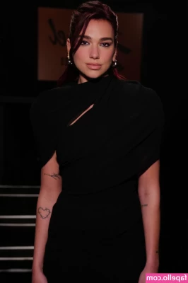 Dua Lipa [ dua-lipa ] - I feel like I lost messages?! If I didn’t get you your customs part 1