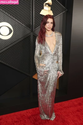 Dua Lipa [ dua-lipa ] - My boyfriend’s favoriiiiiite thing is when I bounce my ass on his part 1