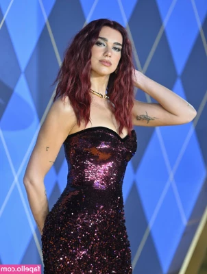 Dua Lipa [ dua-lipa ] - Some sexy lace to start this Sunday afternoon    Algo de encaje sexy part 1