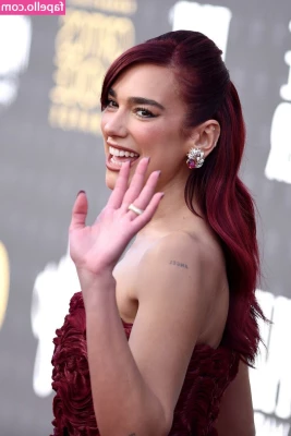 Dua Lipa [ dua-lipa ] - Watch me make my kitty cat fat with my pussy pump