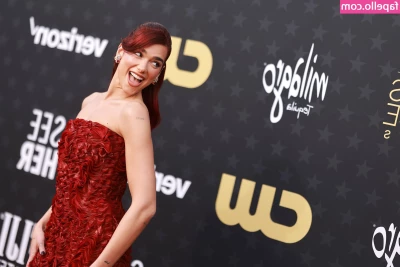Dua Lipa [ dua-lipa ] - Every time I go to do something fun my immune system says NO