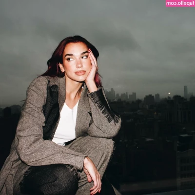 Dua Lipa [ dua-lipa ] - Despite whacking the shit out of my booty with a paddle yesterday, part 1
