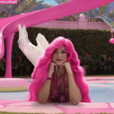 Dua Lipa [ dua-lipa ] - Laying here waiting on you daddy 😋