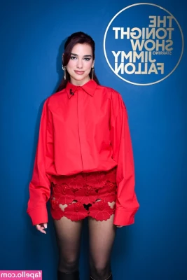 Dua Lipa [ dua-lipa ] - little throwback ❤️