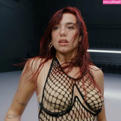 Dua Lipa [ dua-lipa ] - You know you want that phat ass booty and pussy    who wants a taystee
