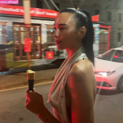 Dua Lipa [ dua-lipa ] - Don't you love my pretty soles?