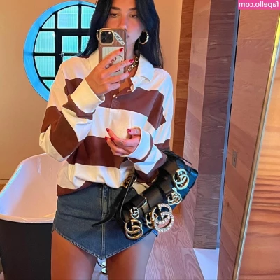 Dua Lipa [ dua-lipa ] - Almost a nip slip