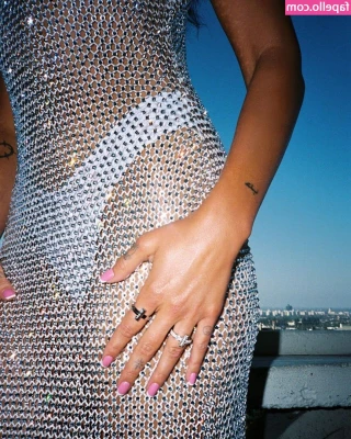 Dua Lipa [ dua-lipa ] - Taking request  for any look you could think of