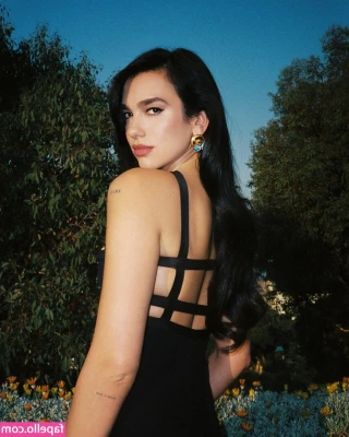 Dua Lipa [ dua-lipa ] - Feeling like a princess