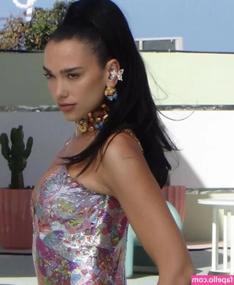 Dua Lipa [ dua-lipa ] - Mis amores solo 5 suscriptores mas y hago un en vivo aquí un rico
