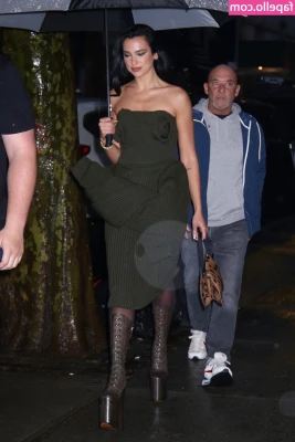 Dua Lipa [ dua-lipa ] - Me enjabonas?