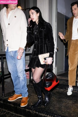 Dua Lipa [ dua-lipa ] - A closer look cause I know the picture yesterday was farther away..