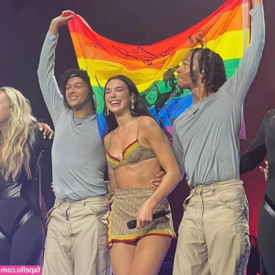Dua Lipa [ dua-lipa ] - at home relaxed   what are you doing my love
