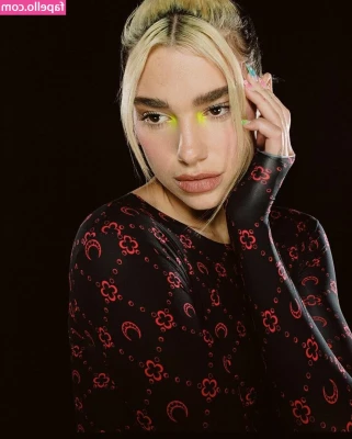 Dua Lipa [ dua-lipa ] - It s so big  idk how I m gonna take it tonight