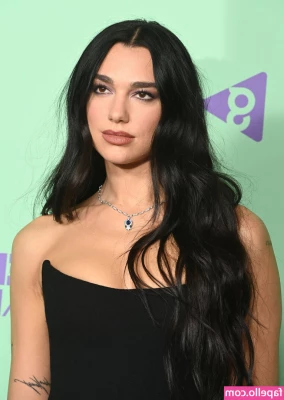 Dua Lipa [ dua-lipa ] - Heart beats for Feet part 1