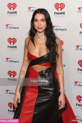 Dua Lipa [ dua-lipa ] - merry christmas eve  heres some pics i didnt post on ig just for yall