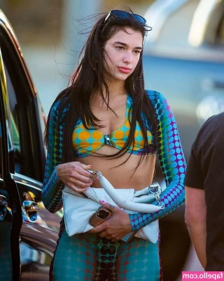 Dua Lipa [ dua-lipa ] - La grosse bite de mon pote hetero defoncer