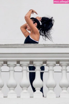 Dua Lipa [ dua-lipa ] - Hiiiiii babes guess who took some time to fix up her own sternum a