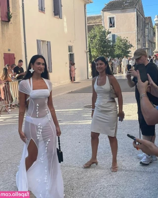 Dua Lipa [ dua-lipa ] - selfie time 🤳