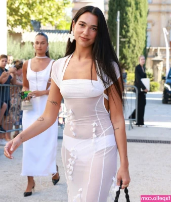 Dua Lipa [ dua-lipa ] - I feel sensual and sexy in this set  dm me if you want any customs or