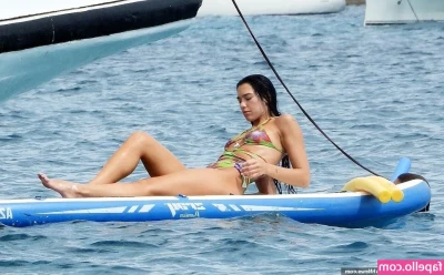 Dua Lipa [ dua-lipa ] - Smack that ass
