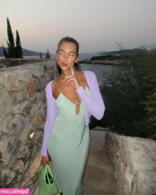 Dua Lipa [ dua-lipa ] - Know that you really don’t need to be in love to make love to me