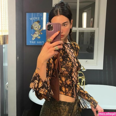 Dua Lipa [ dua-lipa ] - Don't you need some of this? 🍑