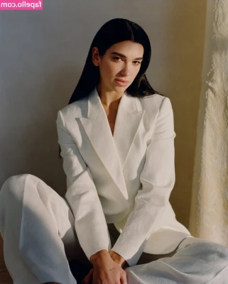 Dua Lipa [ dua-lipa ] - Happy hump day  There s a new anal video coming soon