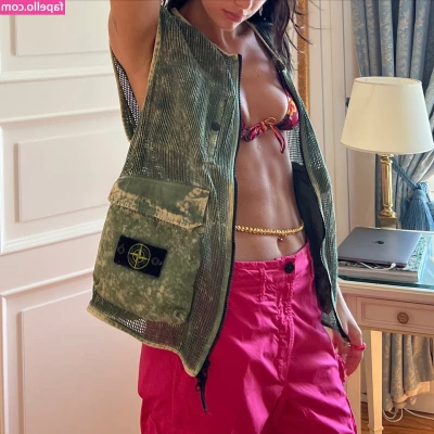 Dua Lipa [ dua-lipa ] - do I look good in blue? 💕