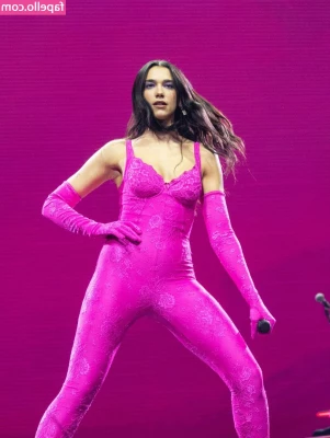 Dua Lipa [ dua-lipa ] - Hey  I walk well in heels don t i  More content being made today now