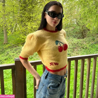 Dua Lipa [ dua-lipa ] - Happy Wednesday   Do you like my new bra and panty set
