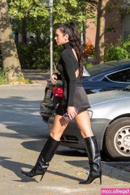 Dua Lipa [ dua-lipa ] - Is my shirt too see through