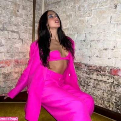Dua Lipa [ dua-lipa ] - Hope everyone had a great weekend!