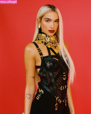 Dua Lipa [ dua-lipa ] - A video with dirty talk in Swedish for you... Kom och lek!