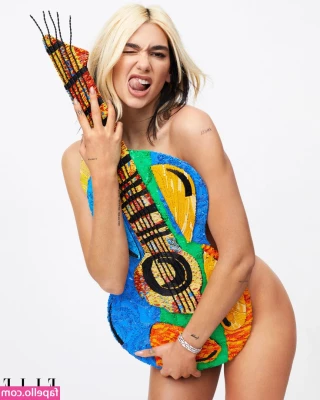 Dua Lipa [ dua-lipa ] - big booty pool day with  dangerousbunnyxx