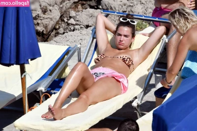 Dua Lipa [ dua-lipa ] - So hungry for a big cock! 😜