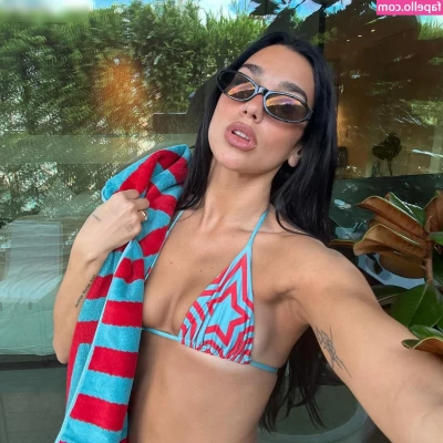 Dua Lipa [ dua-lipa ] - A two parter babes  first some titty appreciation  Next vid play with