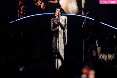 Dua Lipa [ dua-lipa ] - One of my first FJ vids!