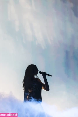 Dua Lipa [ dua-lipa ] - Does not feel like a MONDAY does it?? HEHE