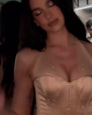Dua Lipa [ dua-lipa ] - Wake up and have your breakfast